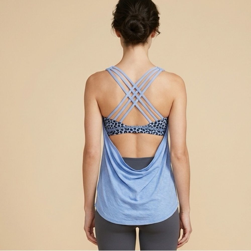 EUC - Lululemon Women’s Periwinkle Tank Wild Pattern Built in Bra Open Back Sz 4